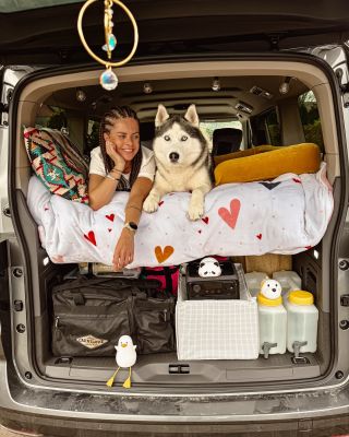 Někdy sny potřebují čas… 🐻‍❄️🙋🏽‍♀️ Chtěli bychom vám s Marvelem někoho představit. Už několik let nás po cestách věrně...